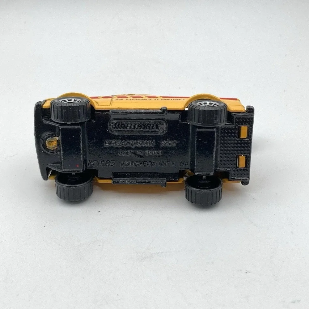 Vtg Matchbox & Die-Cast Vehicle – 1980s Era Rolls Royce Corvette Wrecker Lot #2
